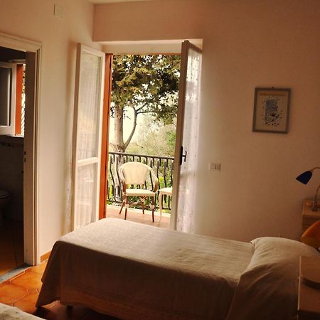 Villa Laura Sea View Apartments Santa Maria di Castellabate Chambre photo