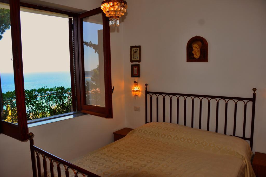Villa Laura Sea View Apartments Santa Maria di Castellabate Extérieur photo