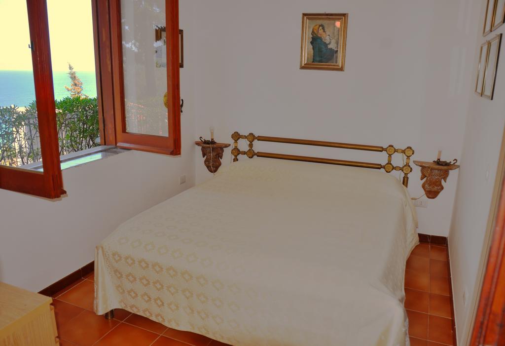 Villa Laura Sea View Apartments Santa Maria di Castellabate Extérieur photo