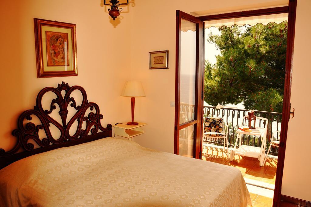 Villa Laura Sea View Apartments Santa Maria di Castellabate Extérieur photo