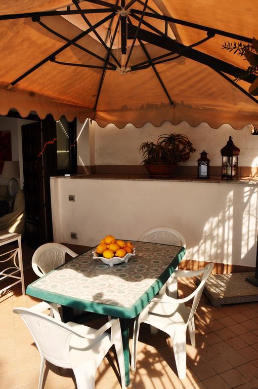 Villa Laura Sea View Apartments Santa Maria di Castellabate Extérieur photo