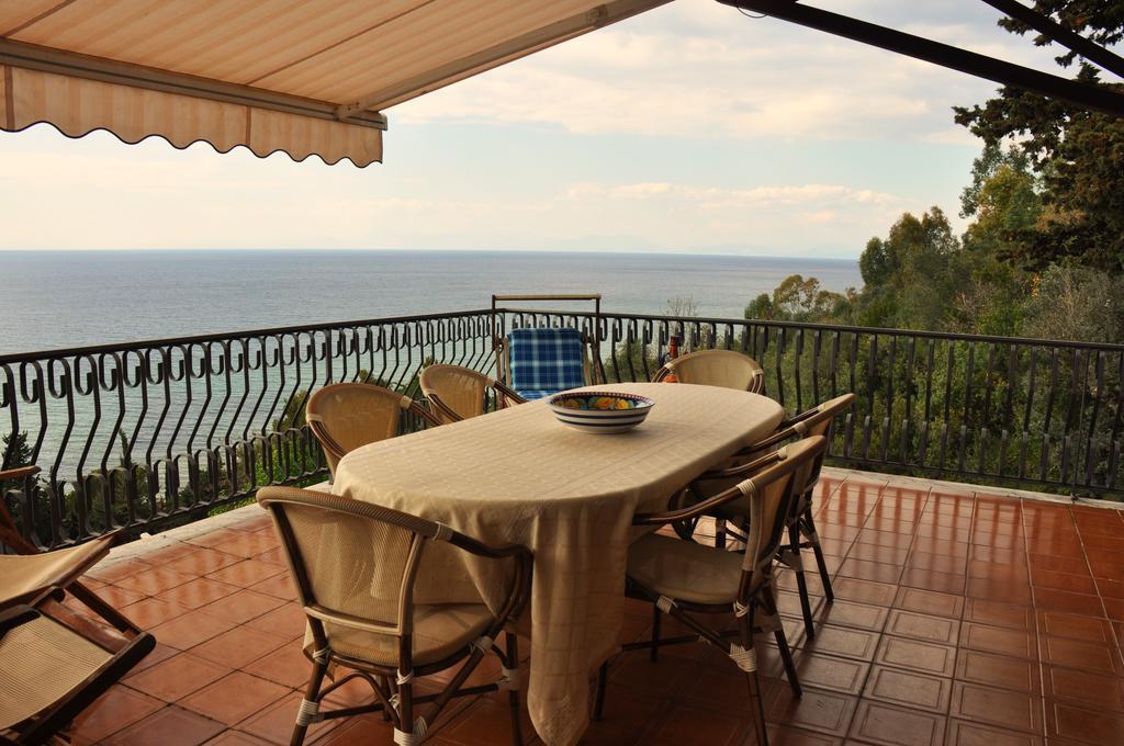 Villa Laura Sea View Apartments Santa Maria di Castellabate Extérieur photo