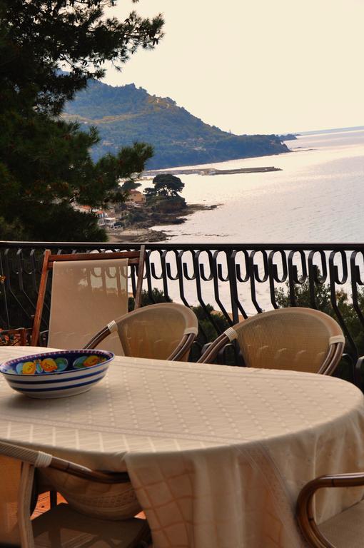 Villa Laura Sea View Apartments Santa Maria di Castellabate Extérieur photo